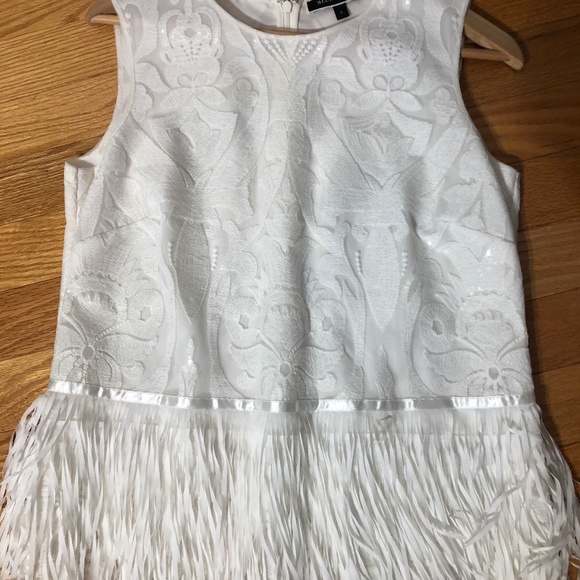 Fancy white top - Picture 3 of 8